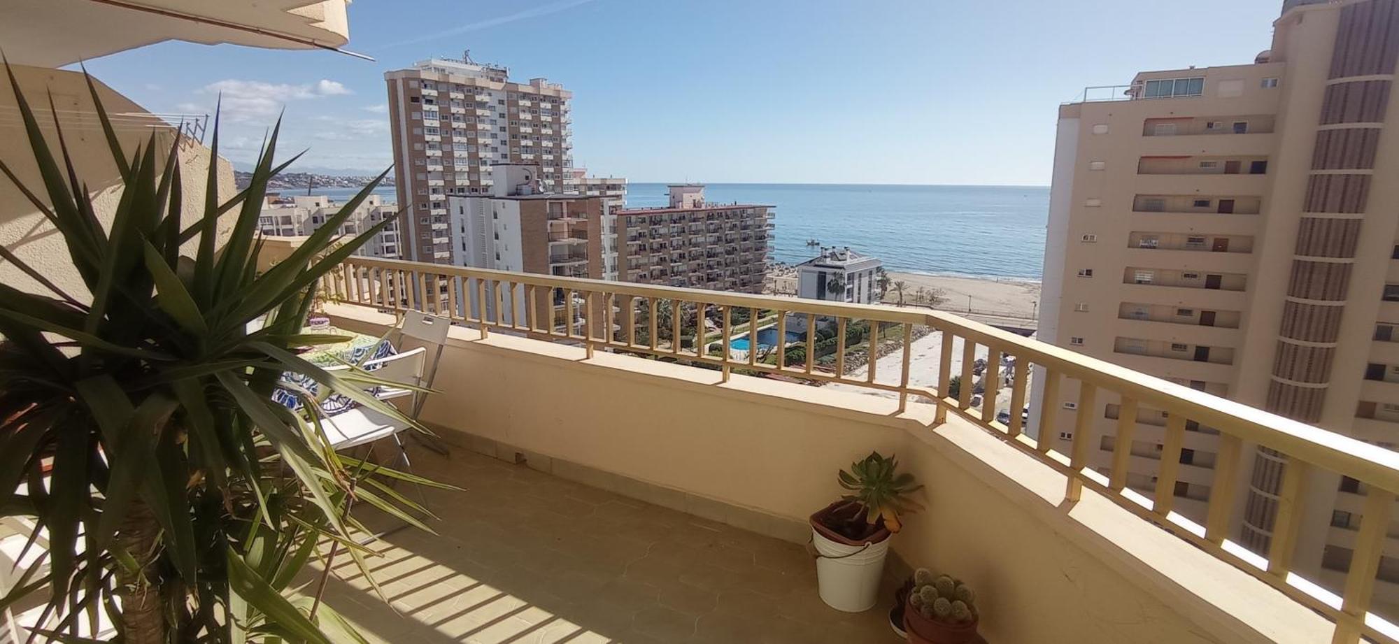 Apartamento Frente Al Mar Paz Y Relax Фуэнхирола Экстерьер фото